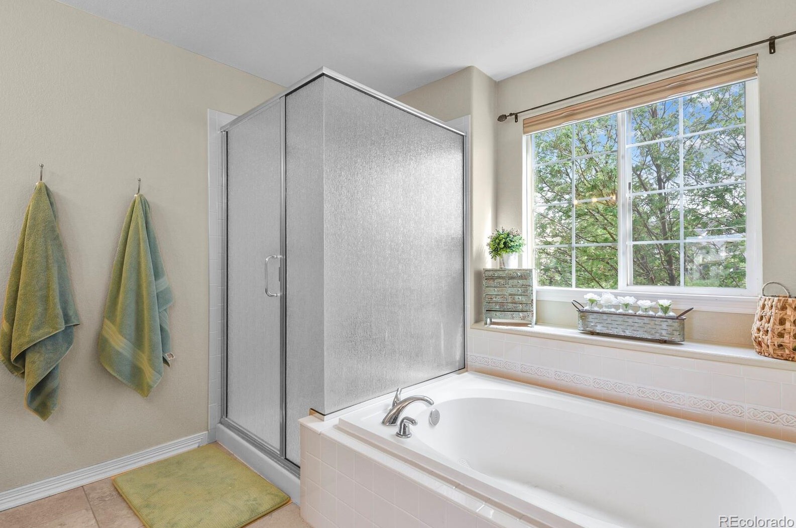 3416 Hawthorne Dr, Littleton CO  80126-7807 exterior