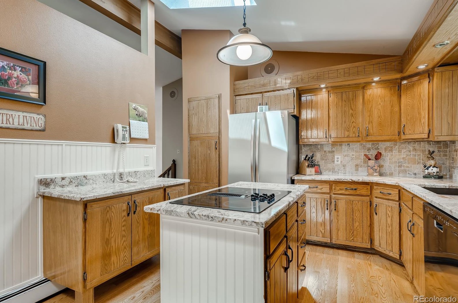 7026 Dudley Dr, Arvada CO  80004-1744 exterior