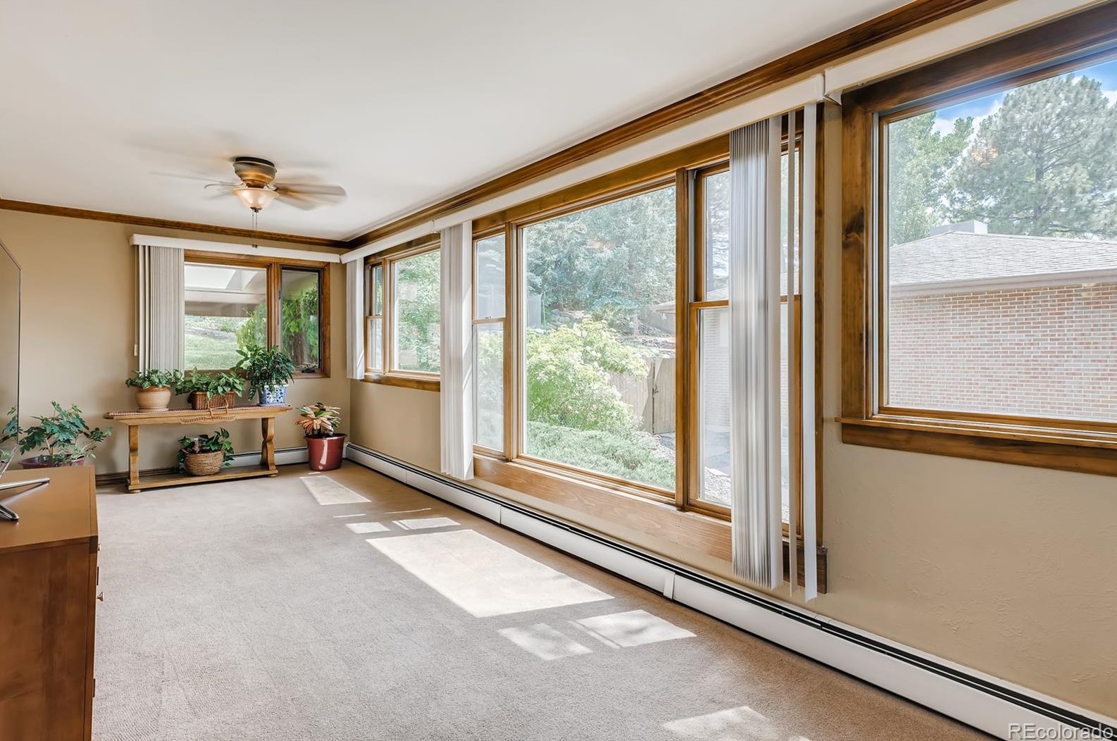 7026 Dudley Dr, Arvada CO  80004-1744 exterior