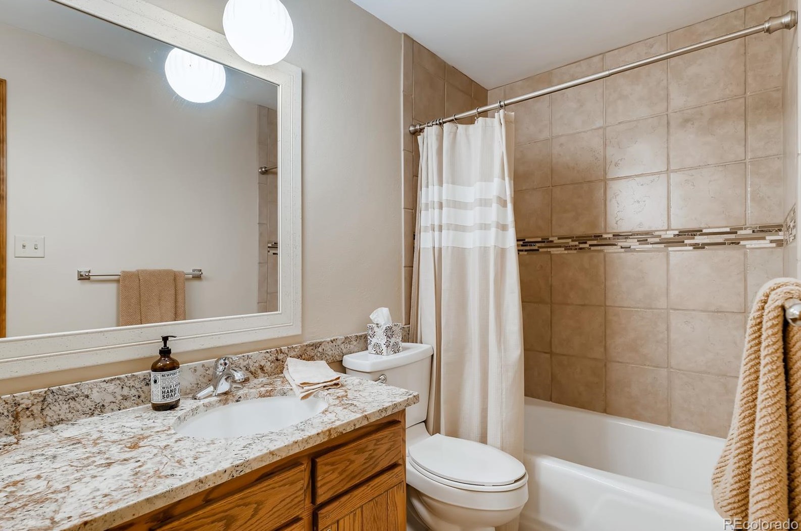 7026 Dudley Dr, Arvada CO  80004-1744 exterior