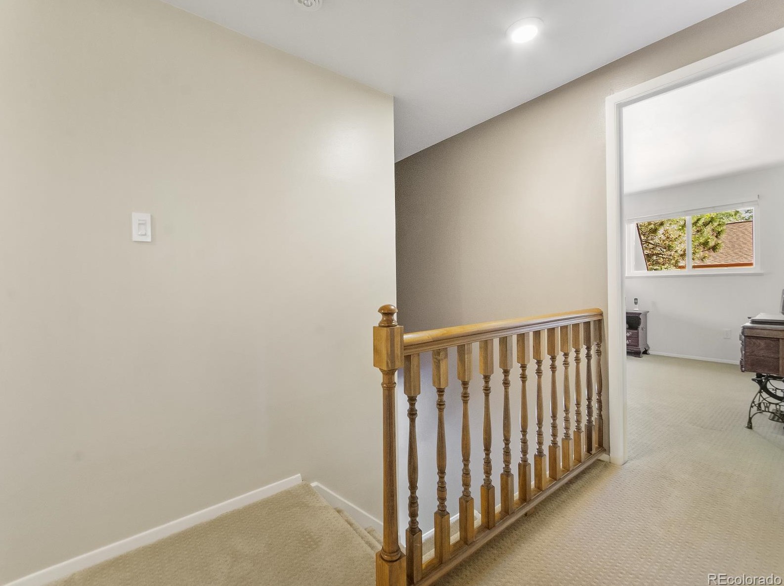 5466 Portland Dr, Littleton CO 80128-3946 exterior