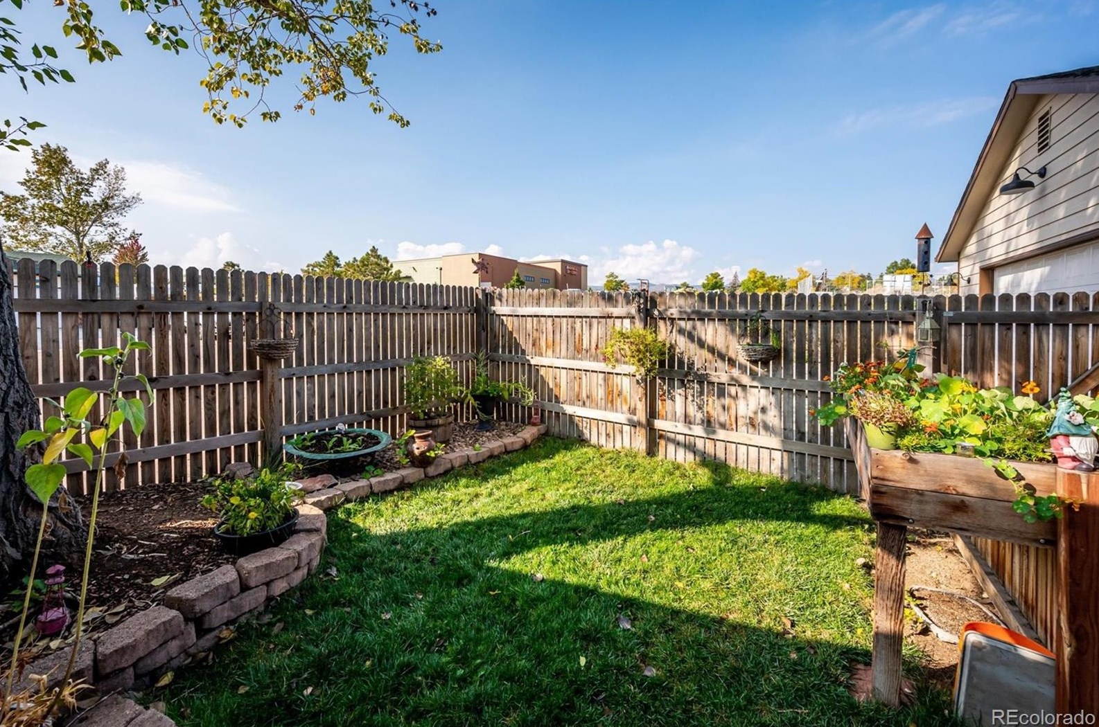 6453 Johnson St, Littleton CO 80127-8592 exterior