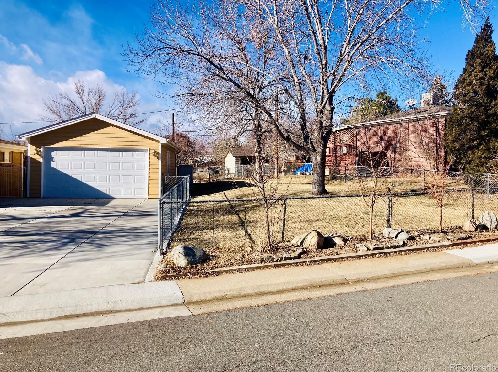 6055 Benton St, Arvada CO  80003-5241 exterior