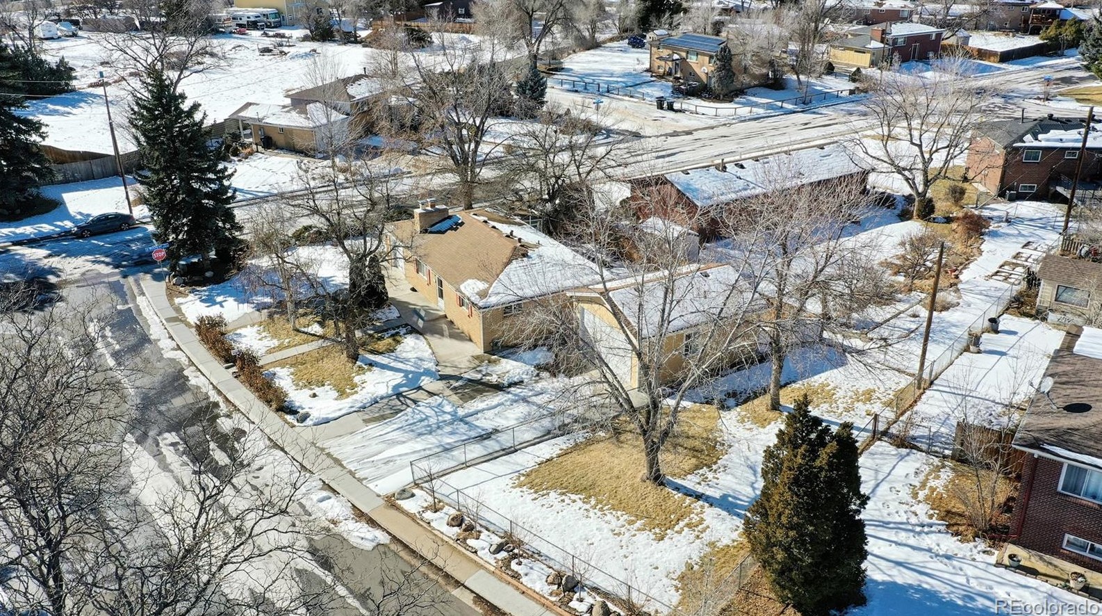 6055 Benton St, Arvada CO  80003-5241 exterior