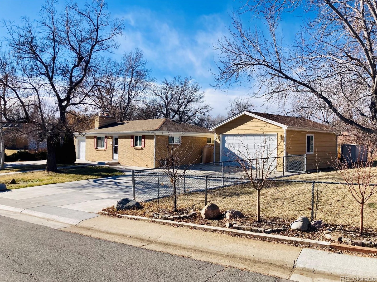 6055 Benton St, Arvada CO  80003-5241 exterior