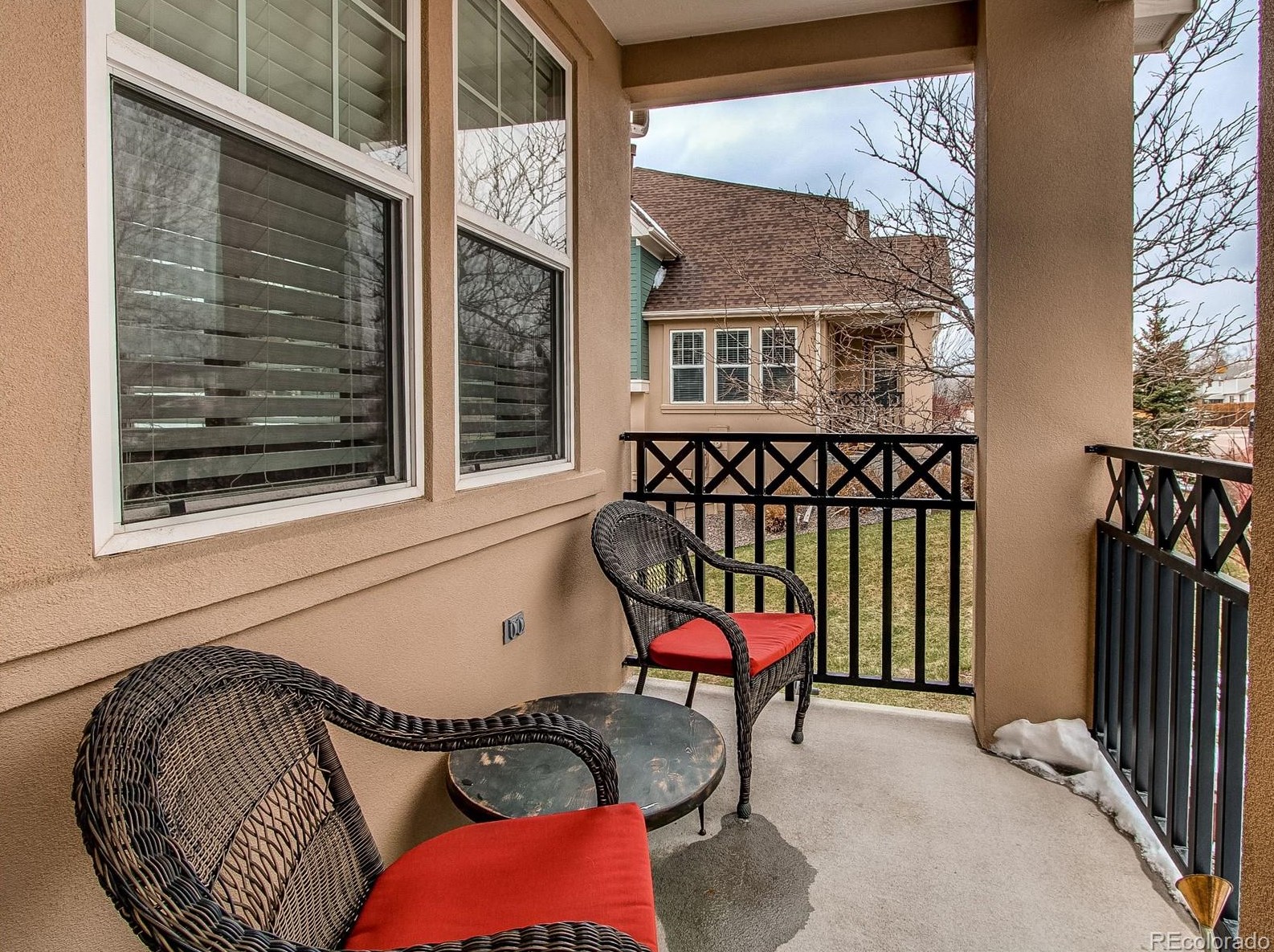 9665 Hinsdale Pl, Littleton, CO 80128-4187