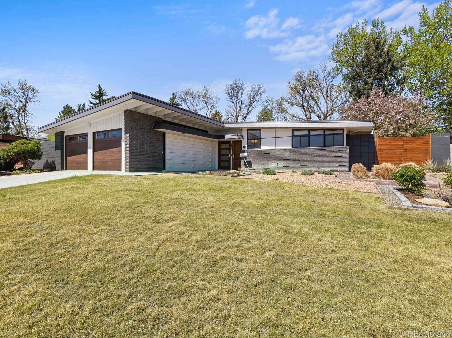 5425 Lowell Blvd, Littleton CO  80123-2933 exterior