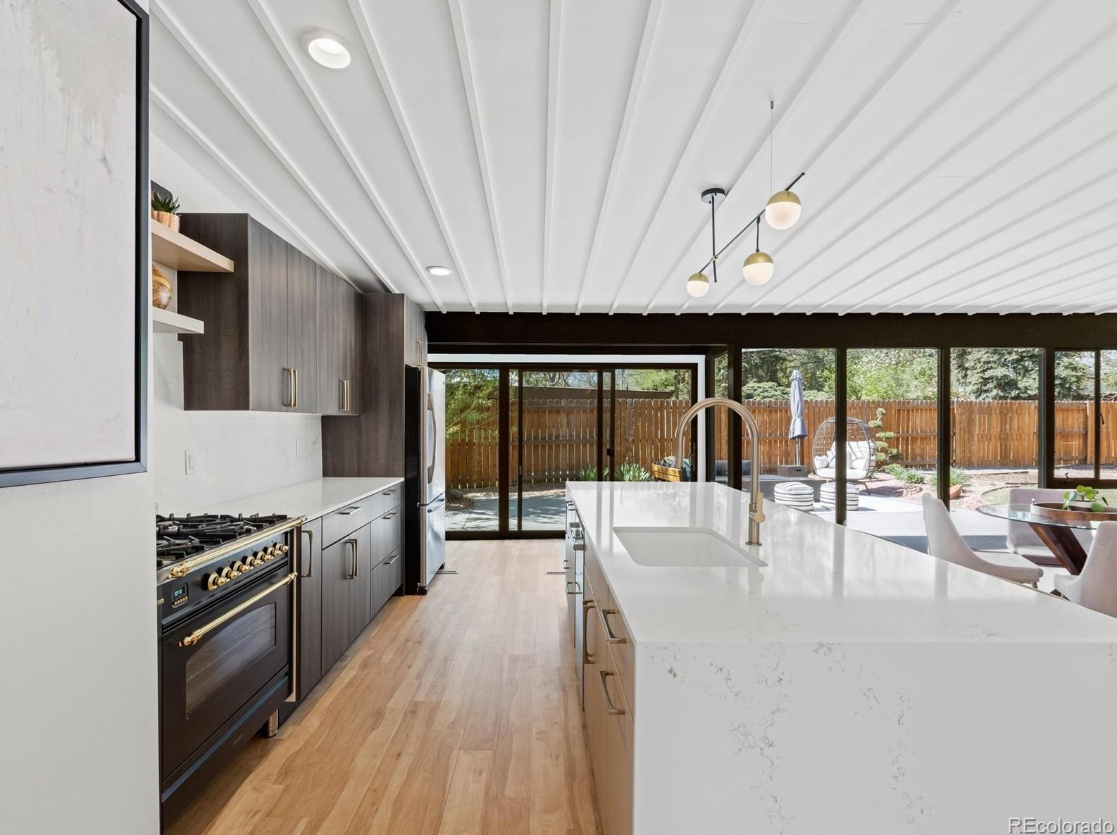 5425 Lowell Blvd, Littleton CO  80123-2933 exterior