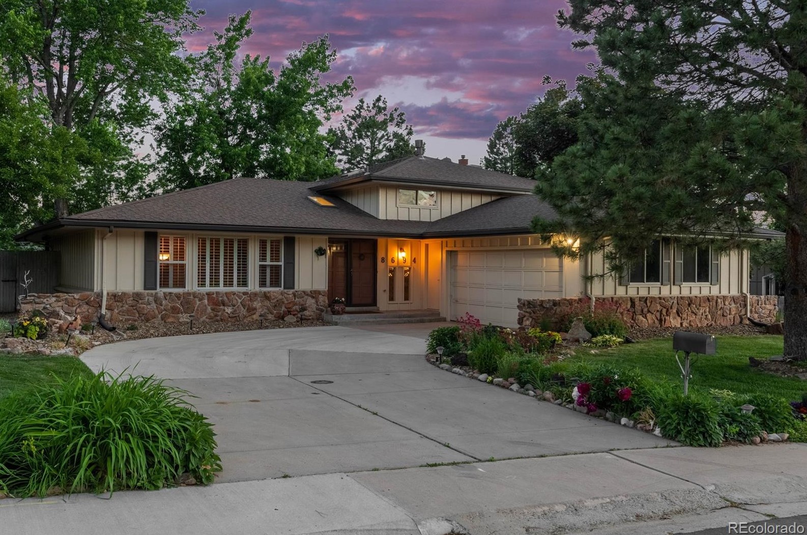 8694 Monmouth Pl, Denver, CO 80237-2934