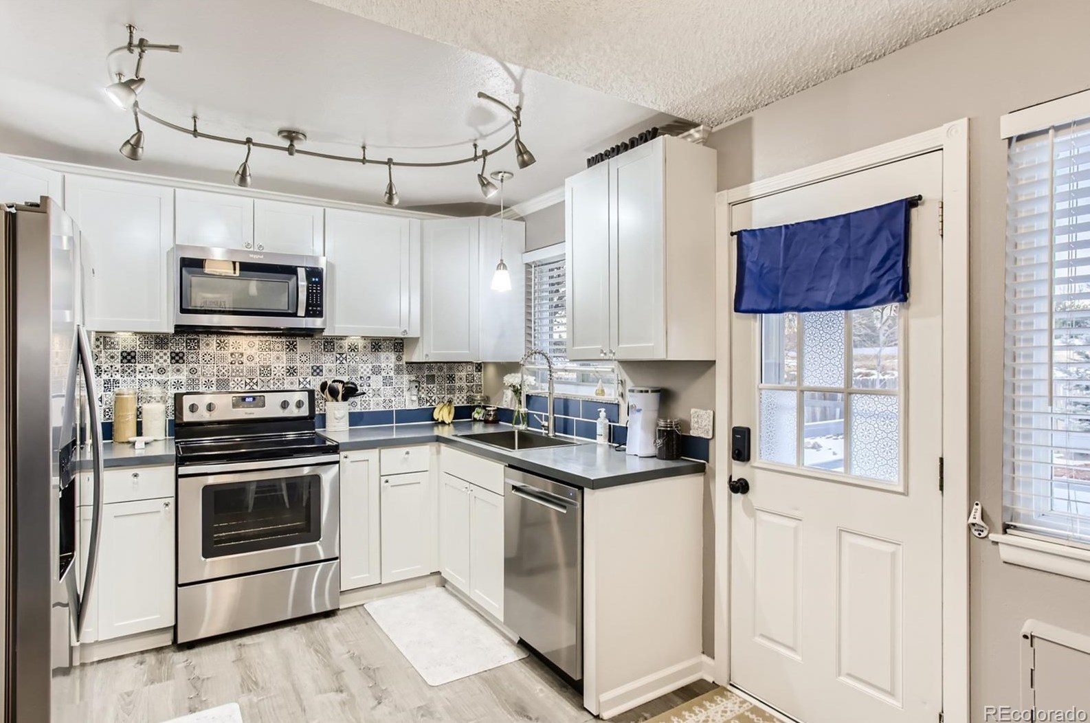 9856 Walker Pl, Littleton CO 80123-3136 exterior