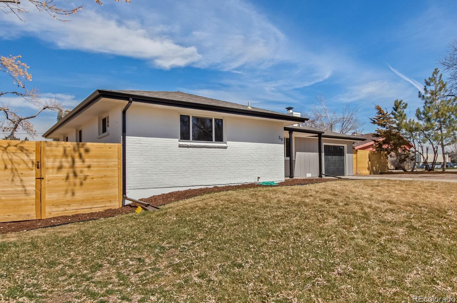 39 Fair Ave, Littleton CO  80120-2813 exterior