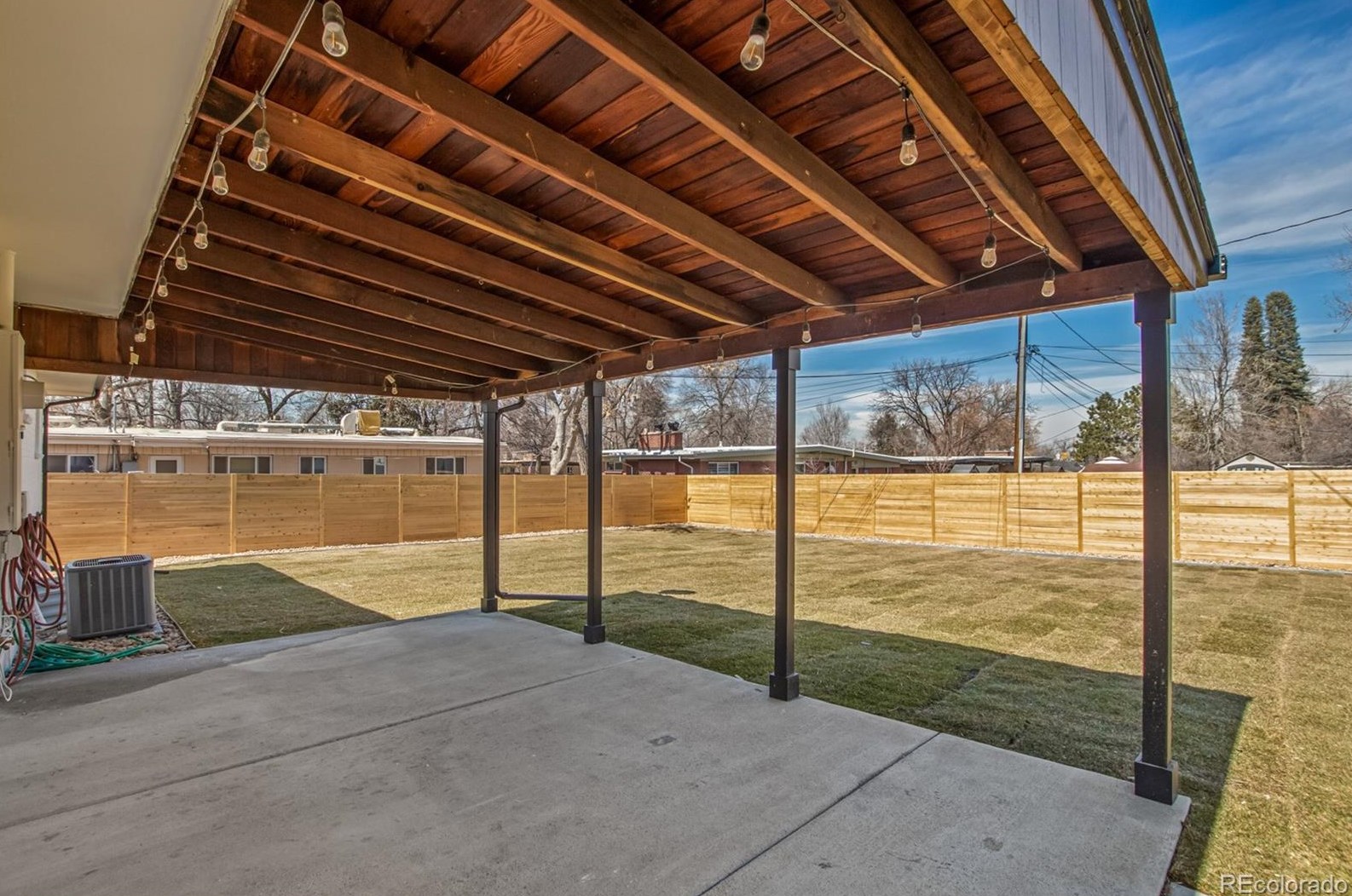 39 Fair Ave, Littleton CO  80120-2813 exterior