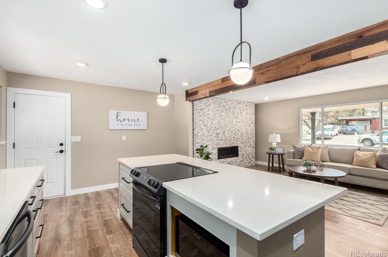 39 Fair Ave, Littleton CO  80120-2813 exterior