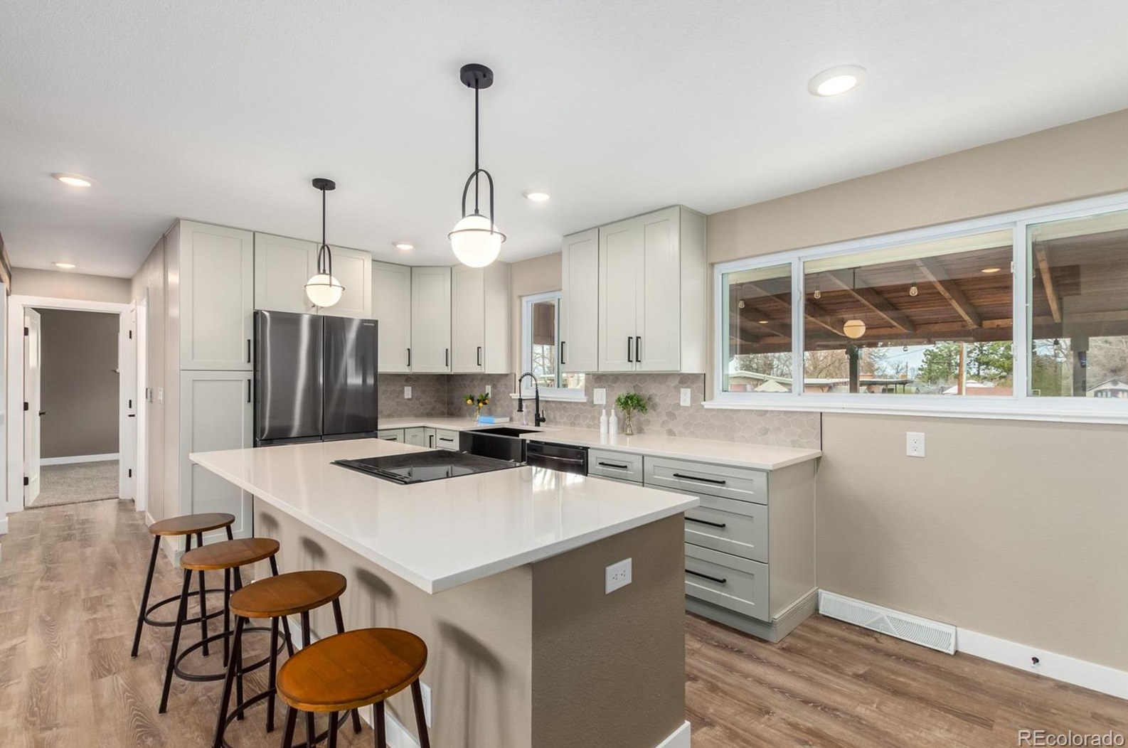 39 Fair Ave, Littleton CO  80120-2813 exterior