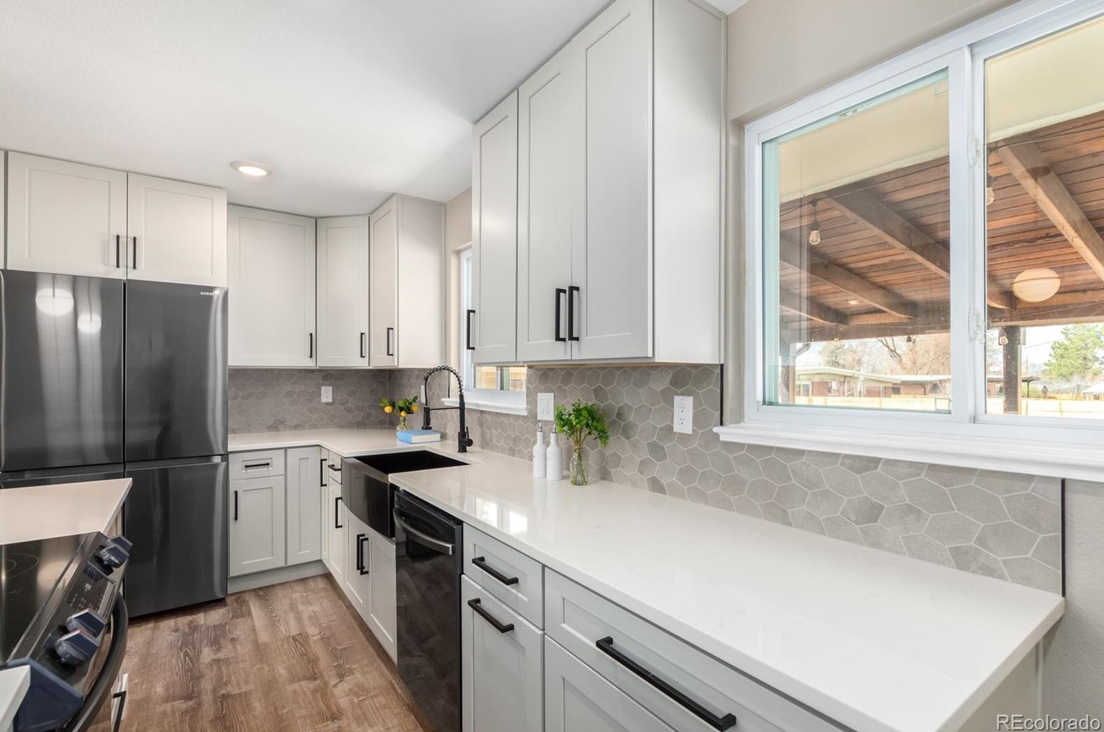 39 Fair Ave, Littleton CO  80120-2813 exterior