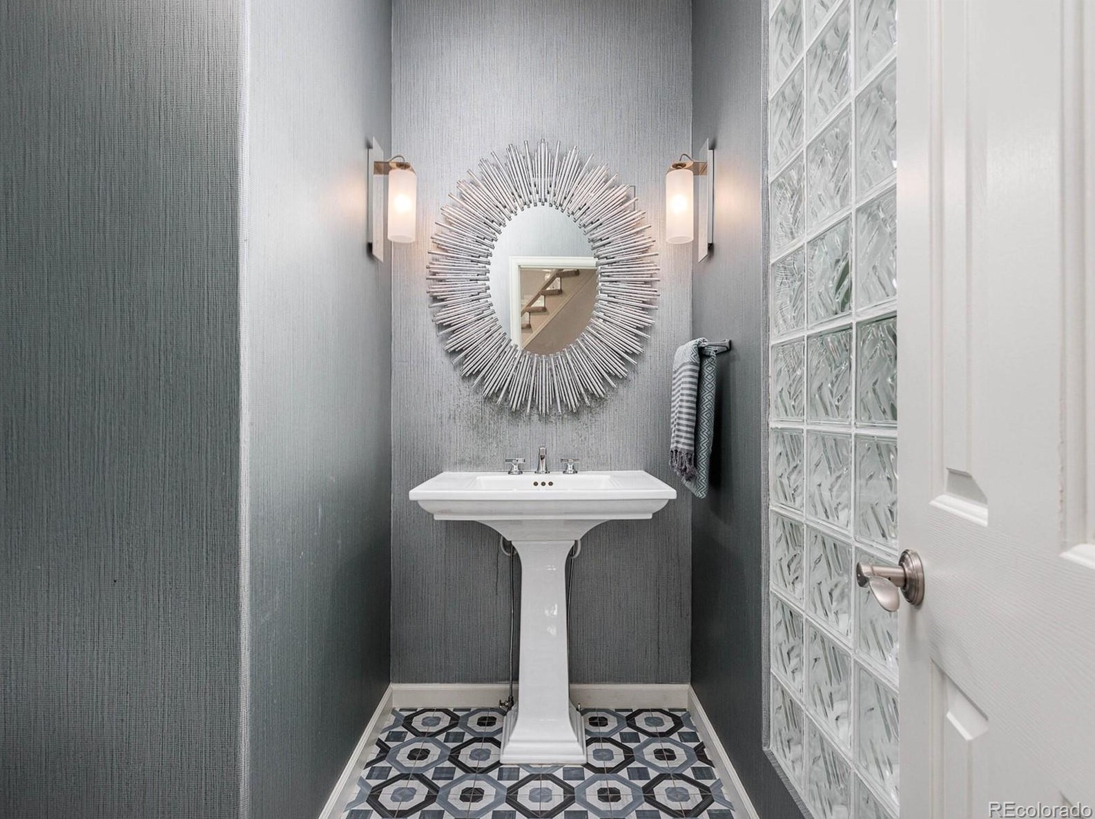 5780 Forest St, Littleton CO 80121-2138 exterior