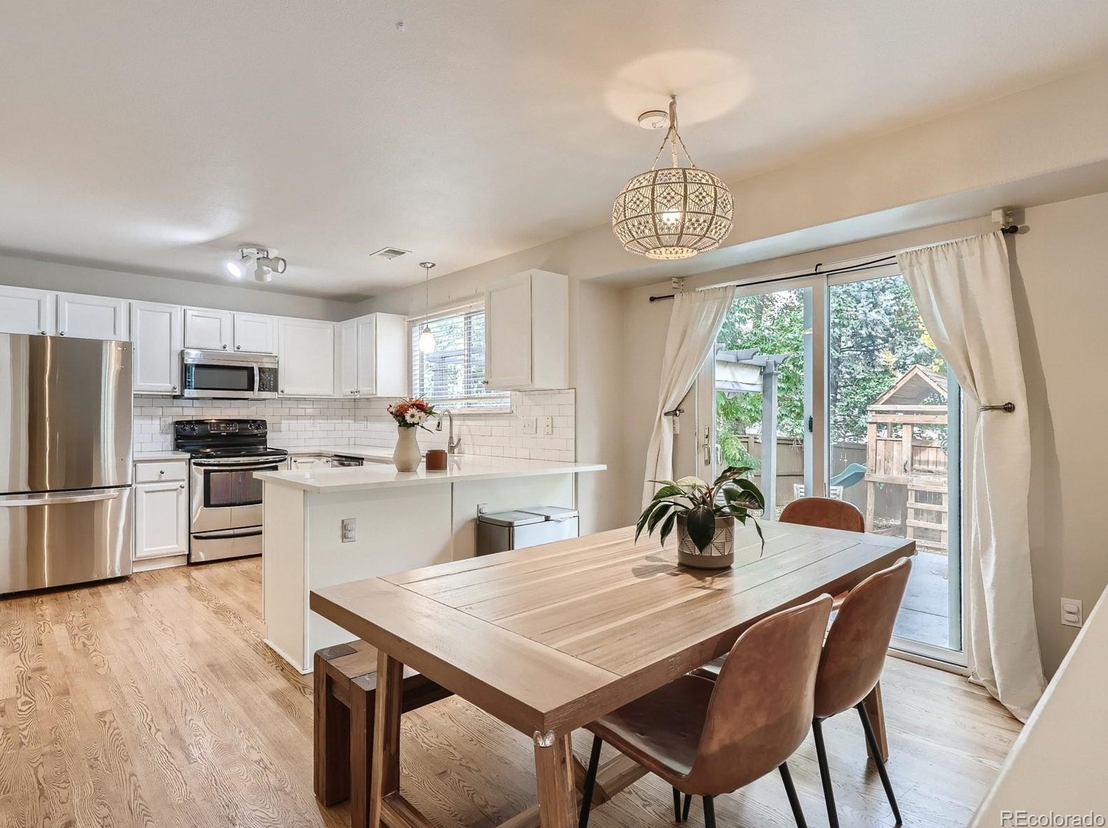 9665 Castle Ridge Cir, Littleton CO  80129-5706 exterior