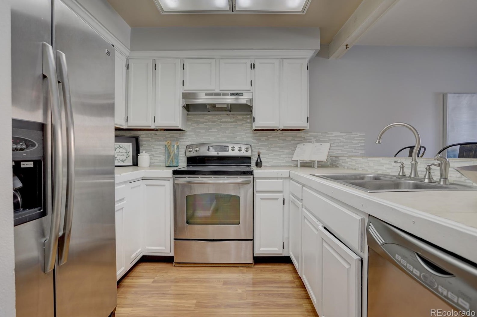 14121 Radcliff Cir, Denver CO  80015-1246 exterior