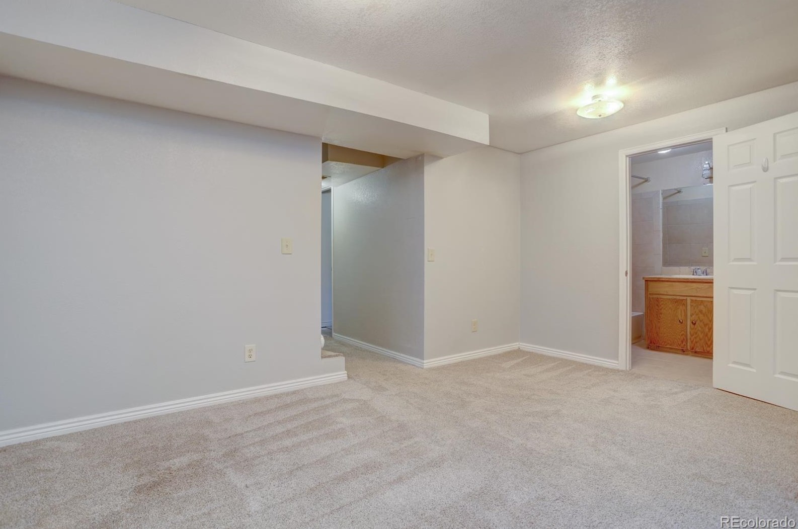 14121 Radcliff Cir, Denver CO  80015-1246 exterior