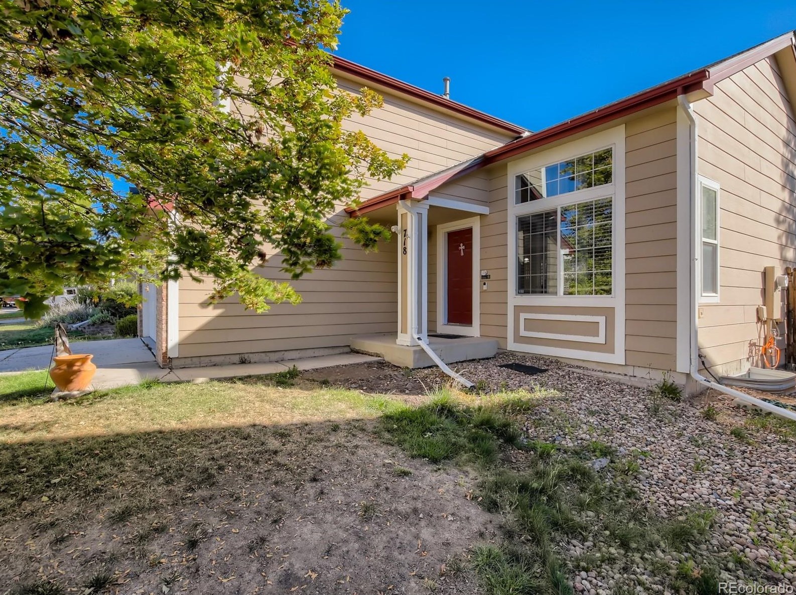 718 Fairhaven St, Castle Rock, CO 80104-3227