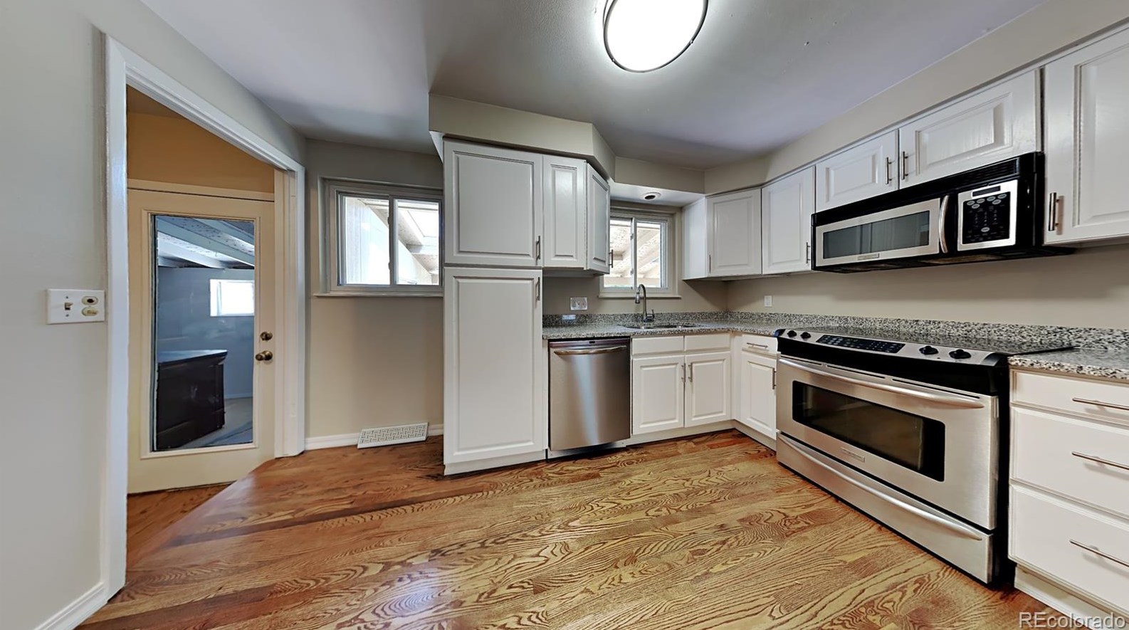 6054 Utica St, Arvada, CO 80003-6824