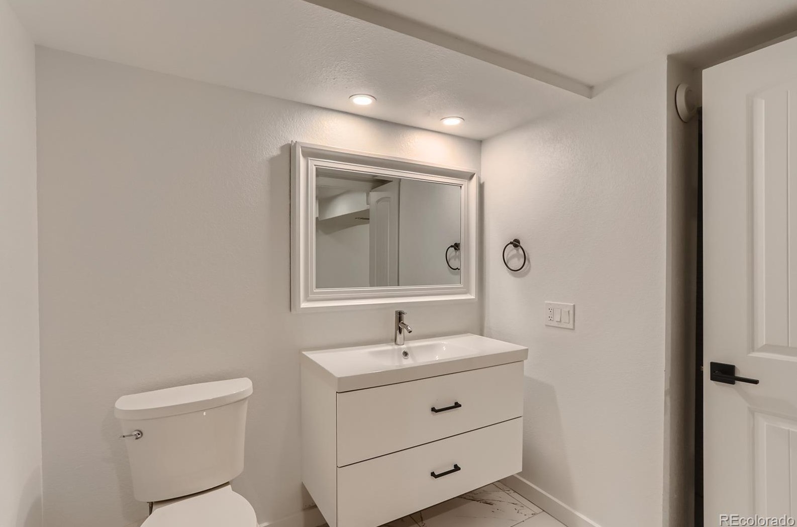 8164 Cody Ct, Arvada CO  80005-2420 exterior