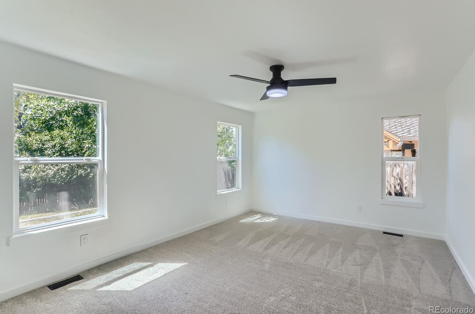 8164 Cody Ct, Arvada CO  80005-2420 exterior