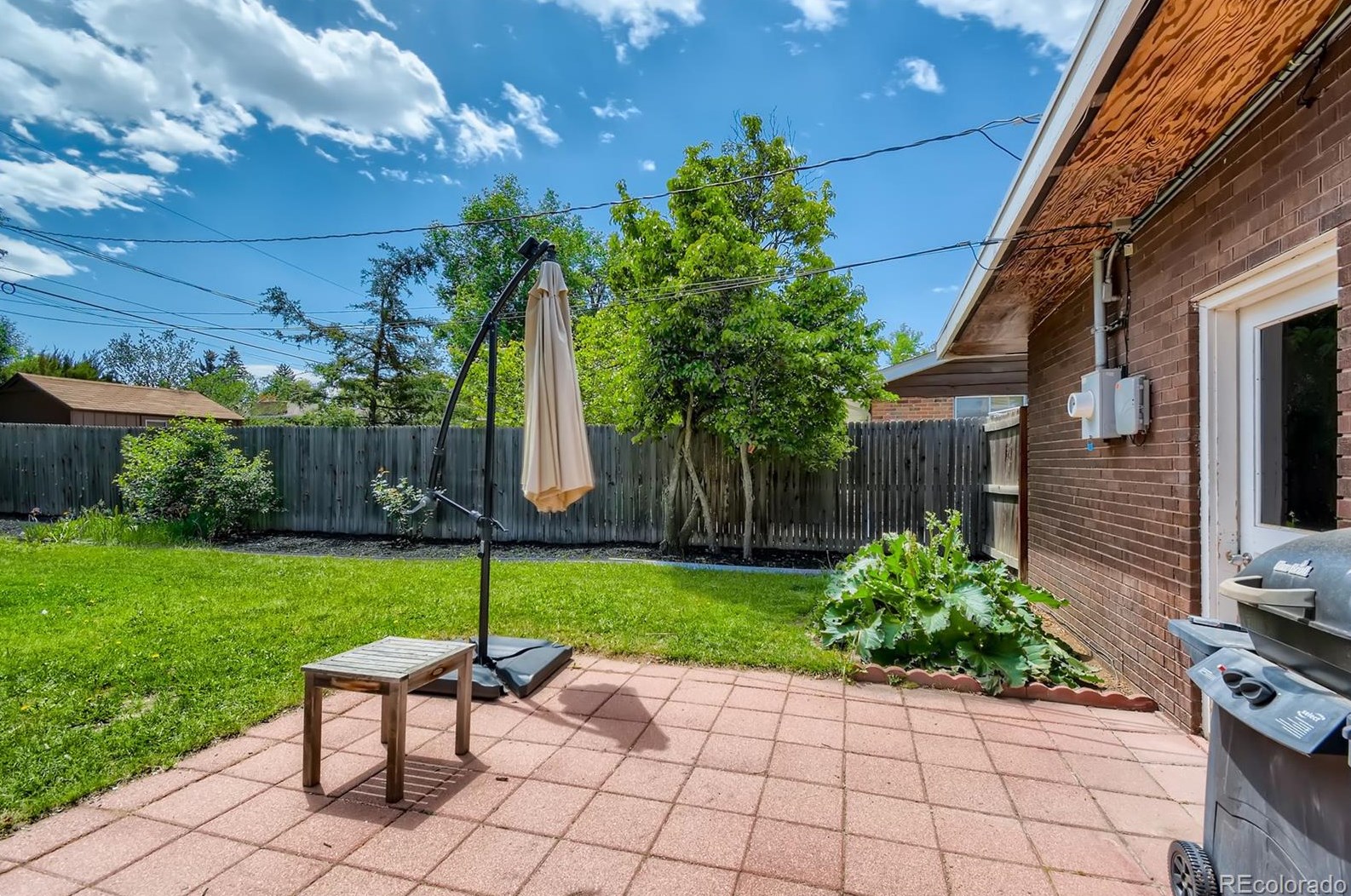 5910 Logan Ct, Littleton CO 80121-1120 exterior