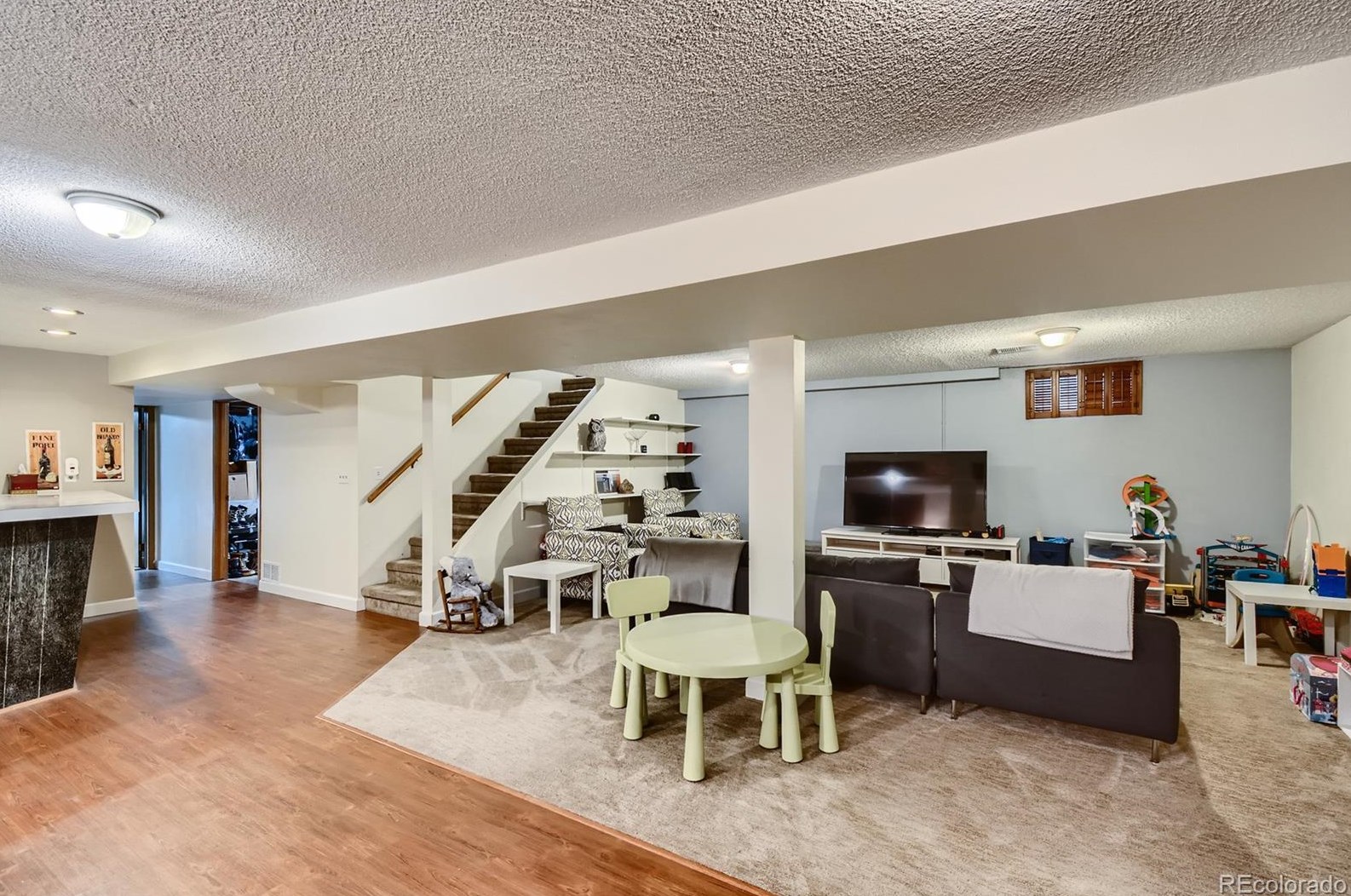 5910 Logan Ct, Littleton CO 80121-1120 exterior