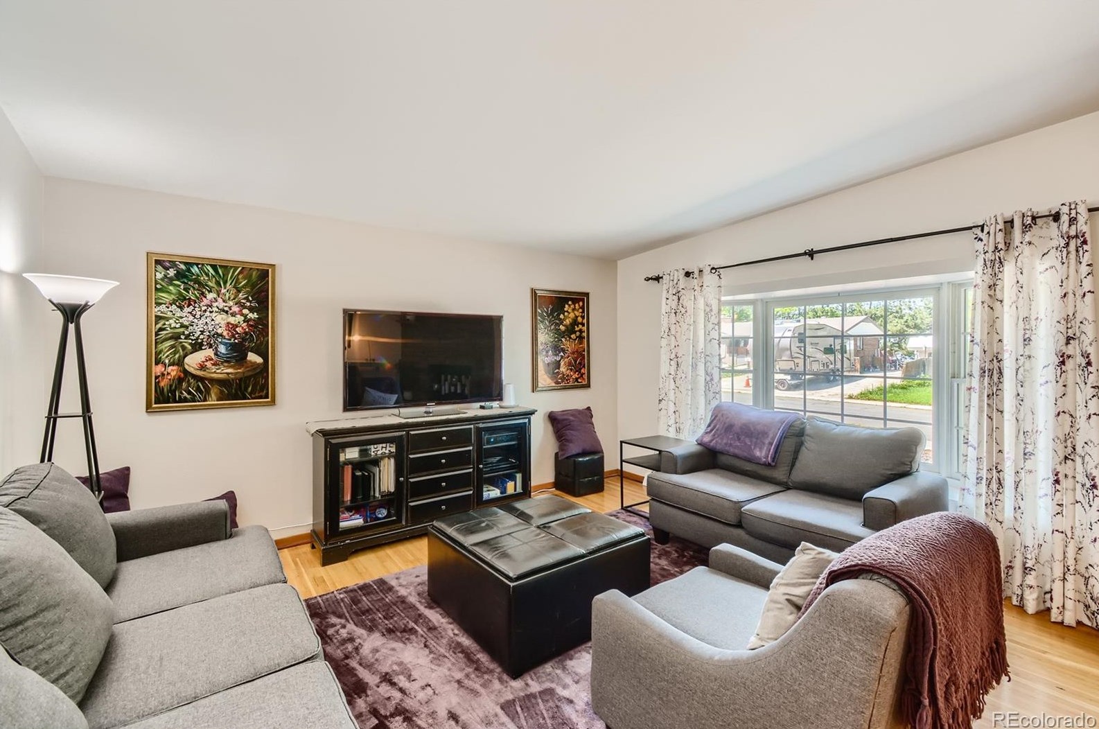 5910 Logan Ct, Littleton, CO 80121-2232