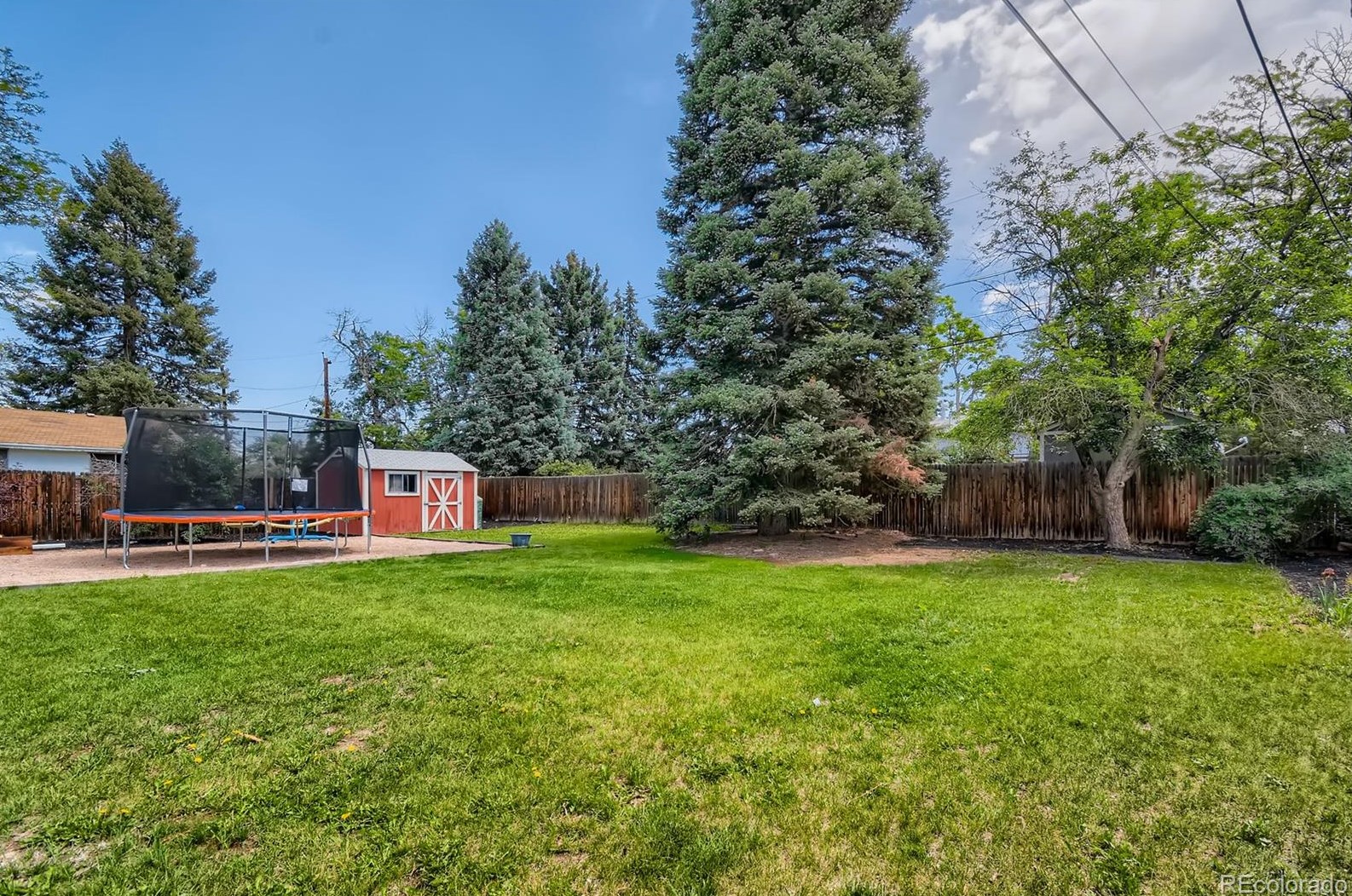 5910 Logan Ct, Littleton CO 80121-1120 exterior