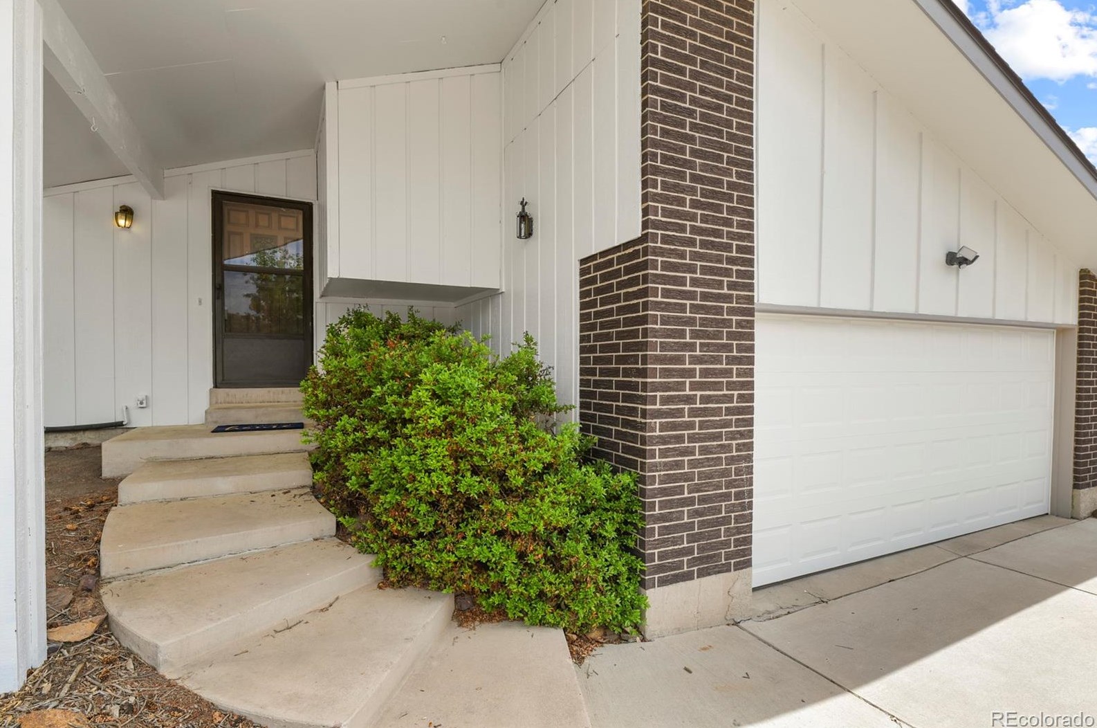 186 Mikado Dr, Colorado Springs, CO 80919-1337