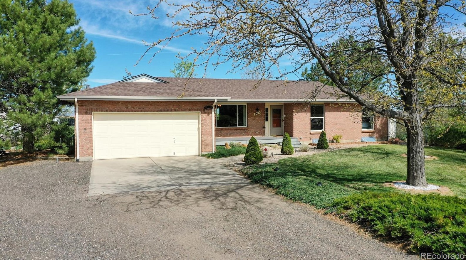 2983 Haskell Ct, Watkins, CO 80137-7113
