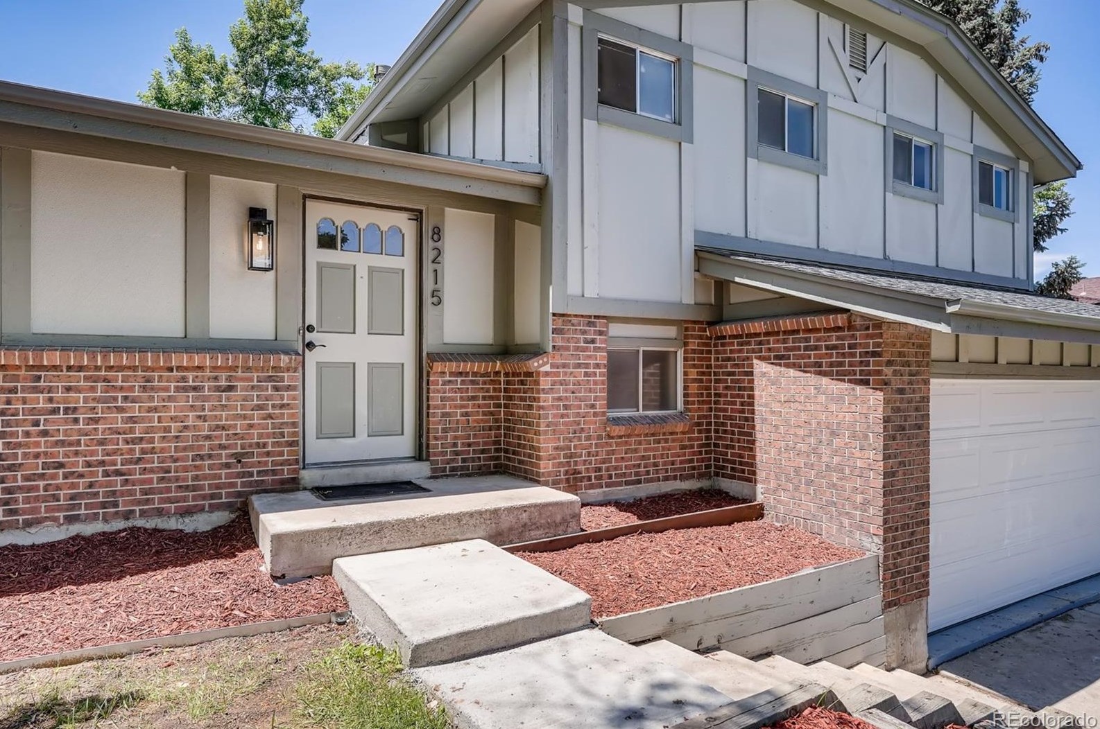 8215 Yarrow St, Arvada, CO 80005-2522