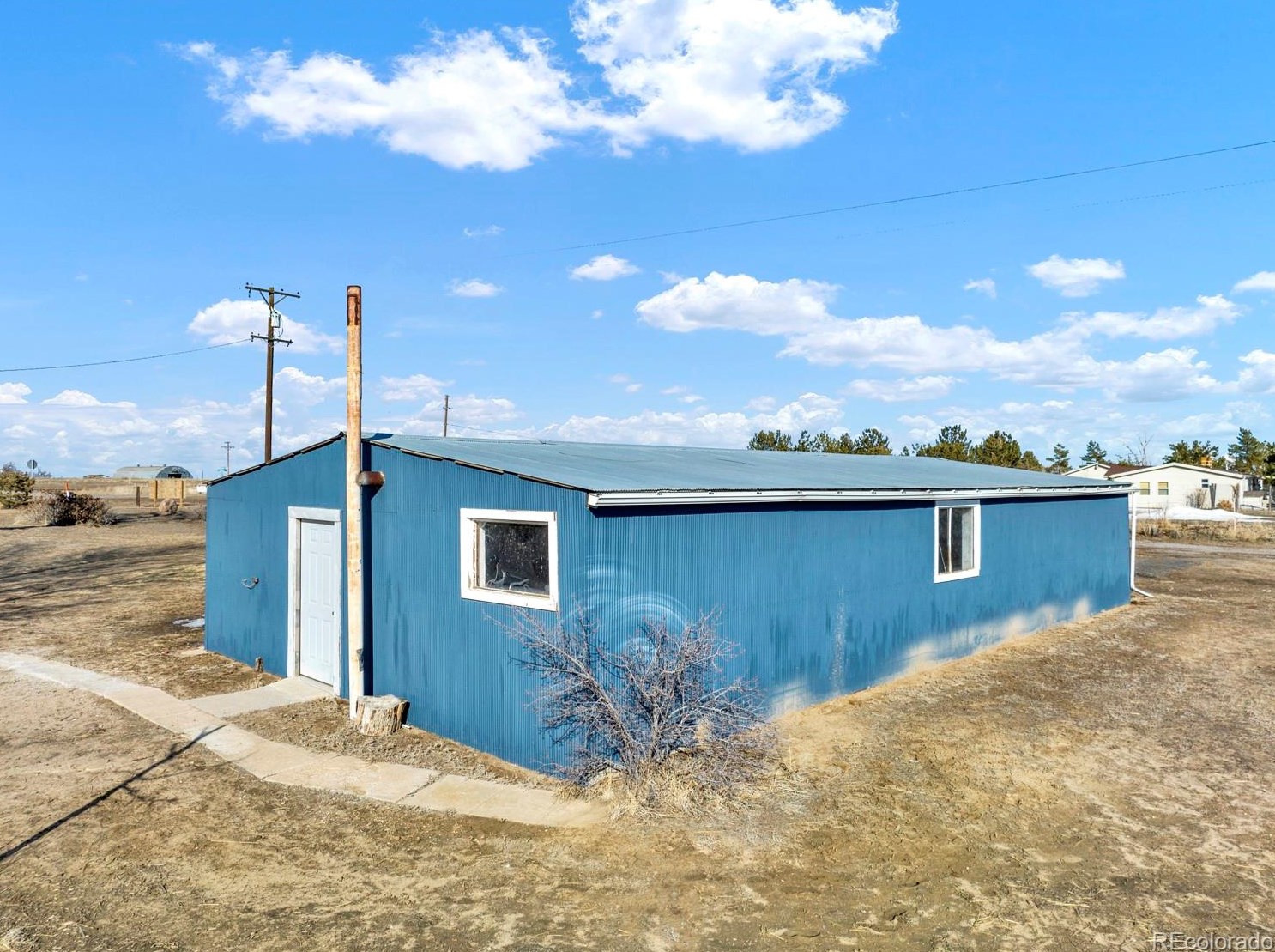 2625 Peterson Rd, Bennett, CO 80102-8813