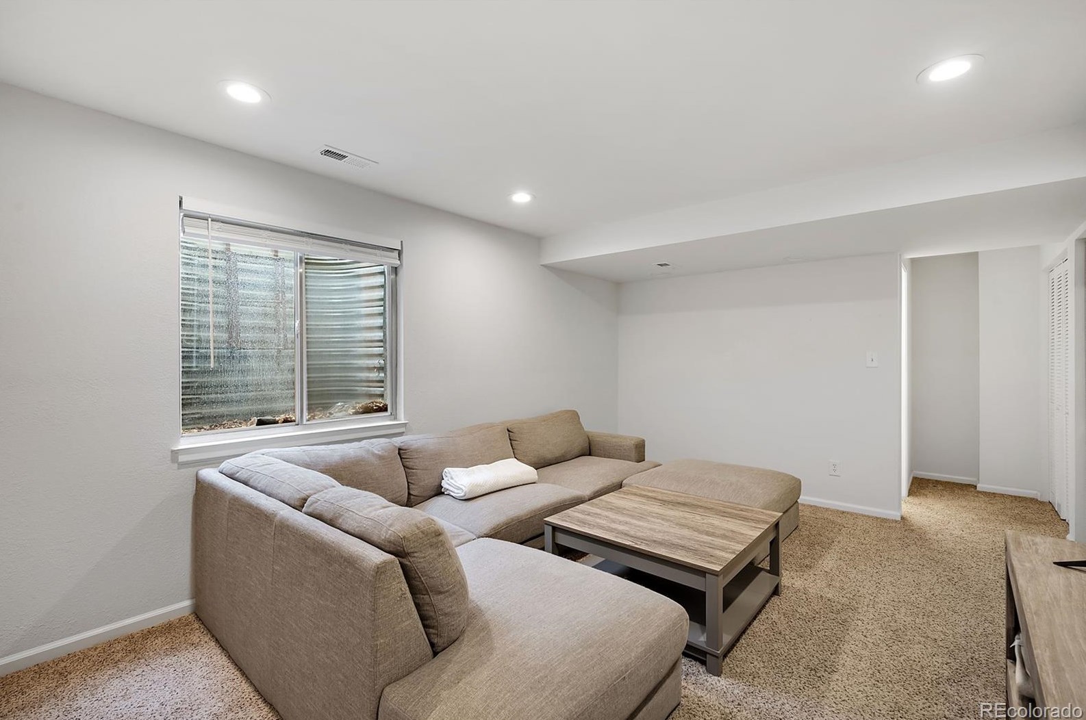 1226 Braewood Ave, Littleton CO  80129-5619 exterior