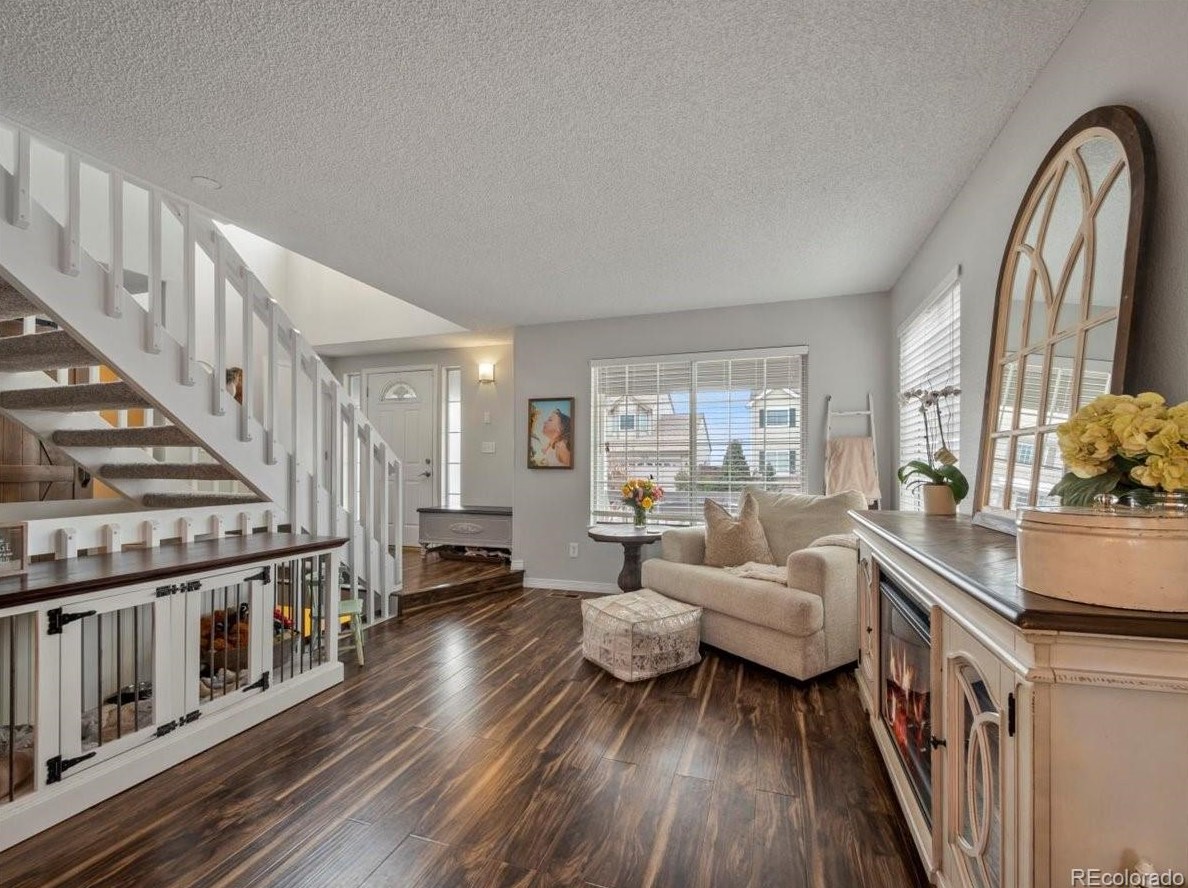 3677 Seramonte Dr, Littleton CO  80129-4627 exterior