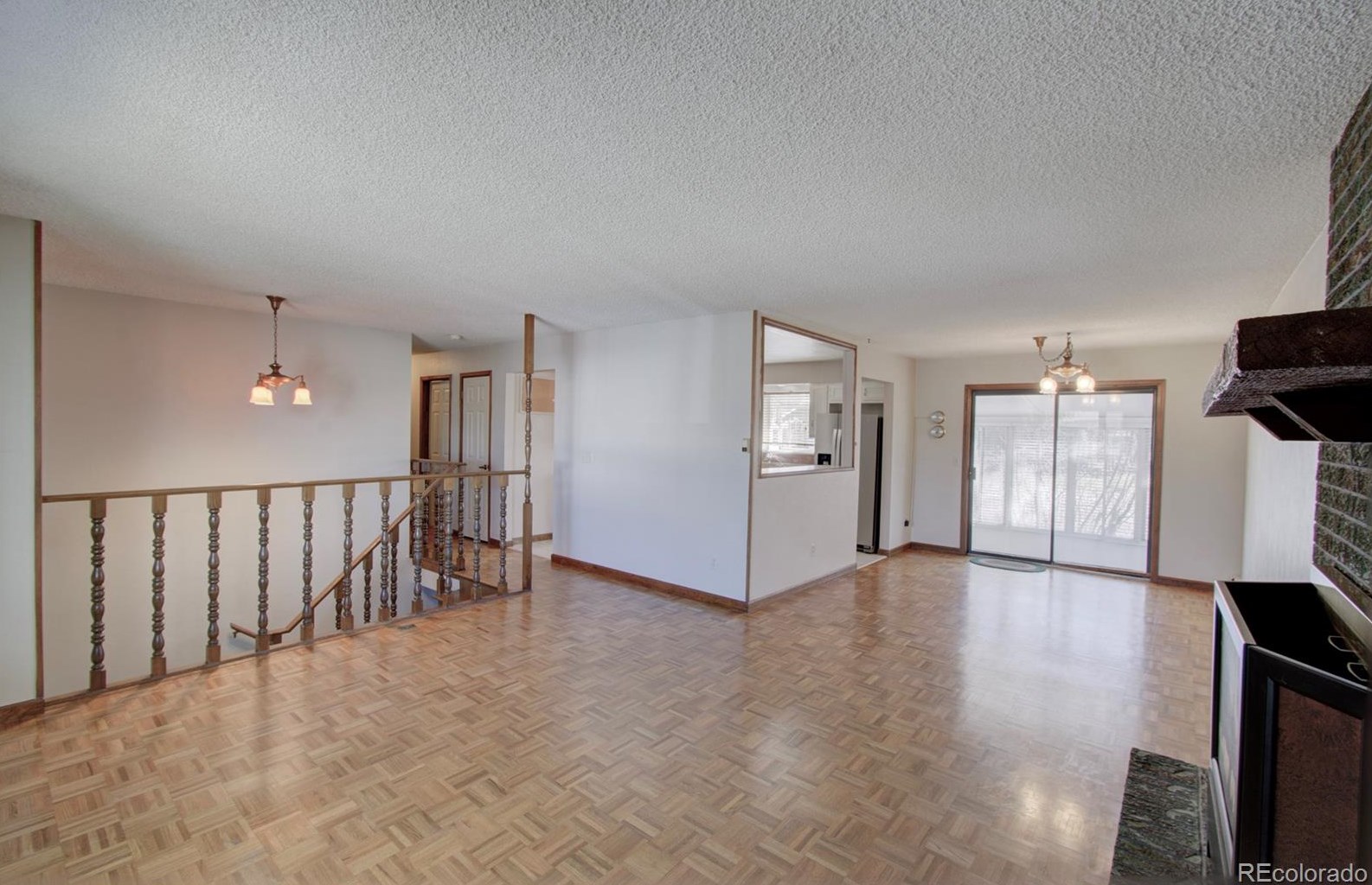 976 Coral Ct, Castle Rock, CO 80104-1610