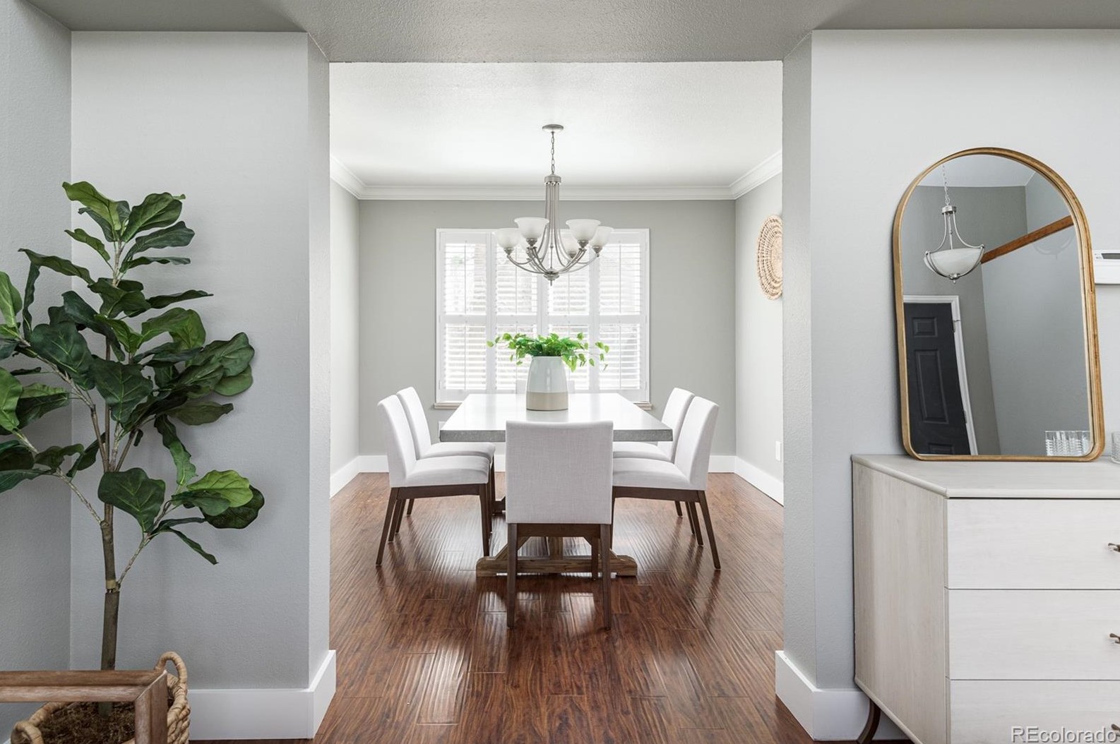 6276 Collegiate Dr, Littleton CO 80130-5331 exterior