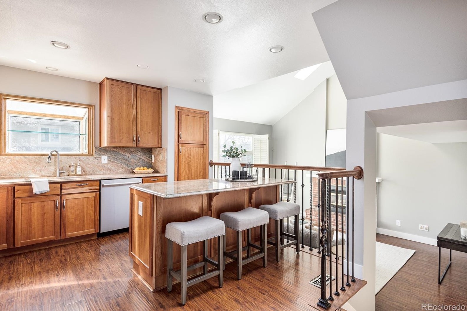 6276 Collegiate Dr, Littleton CO 80130-5331 exterior