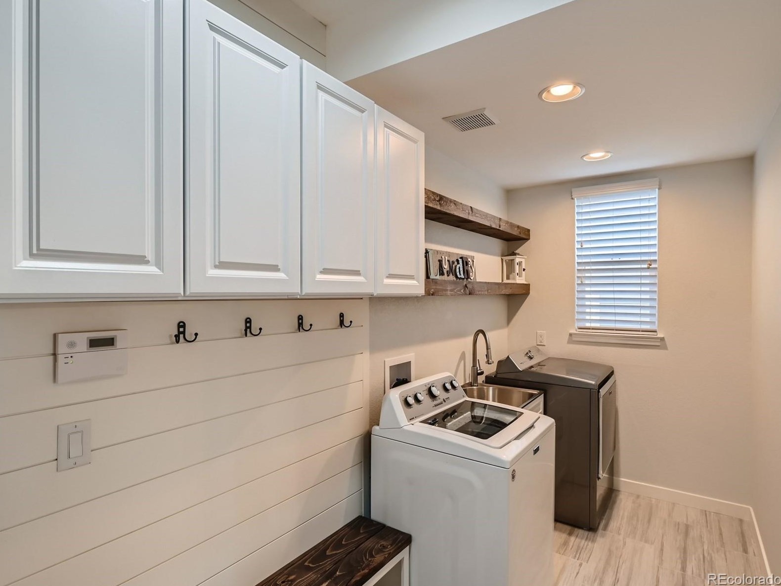 4760 Bluegate Dr, Littleton CO  80130-6600 exterior