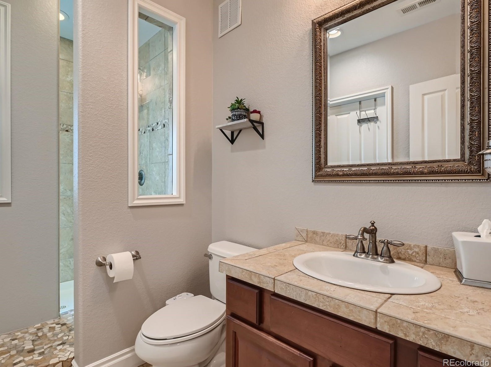 4760 Bluegate Dr, Littleton CO  80130-6600 exterior