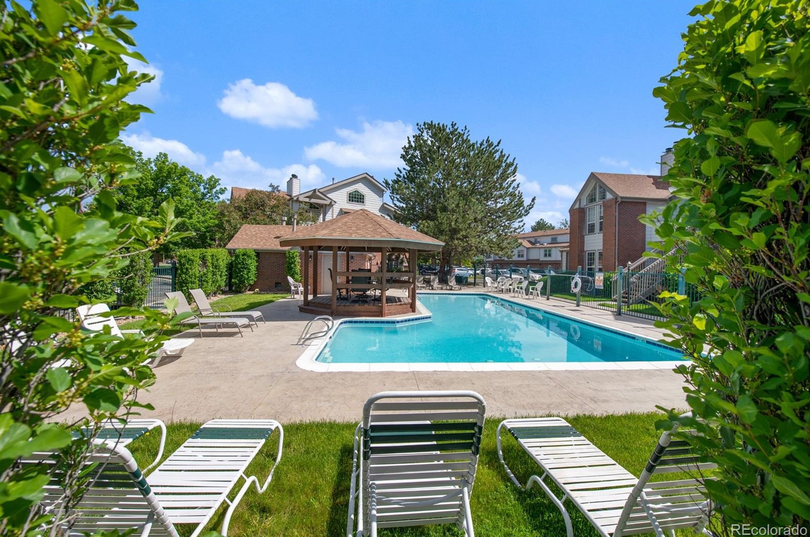 3096 Prentice Ave, Littleton CO  80123-8953 exterior