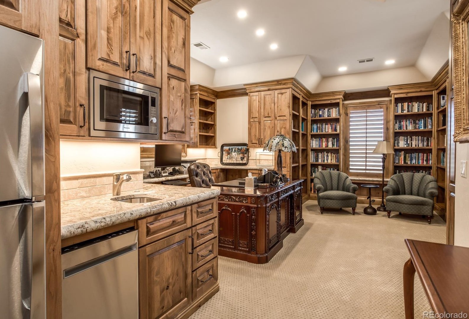 4340 Preserve Pkwy, Littleton CO  80121-3939 exterior