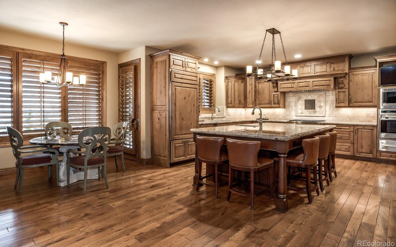 4340 Preserve Pkwy, Littleton CO  80121-3939 exterior