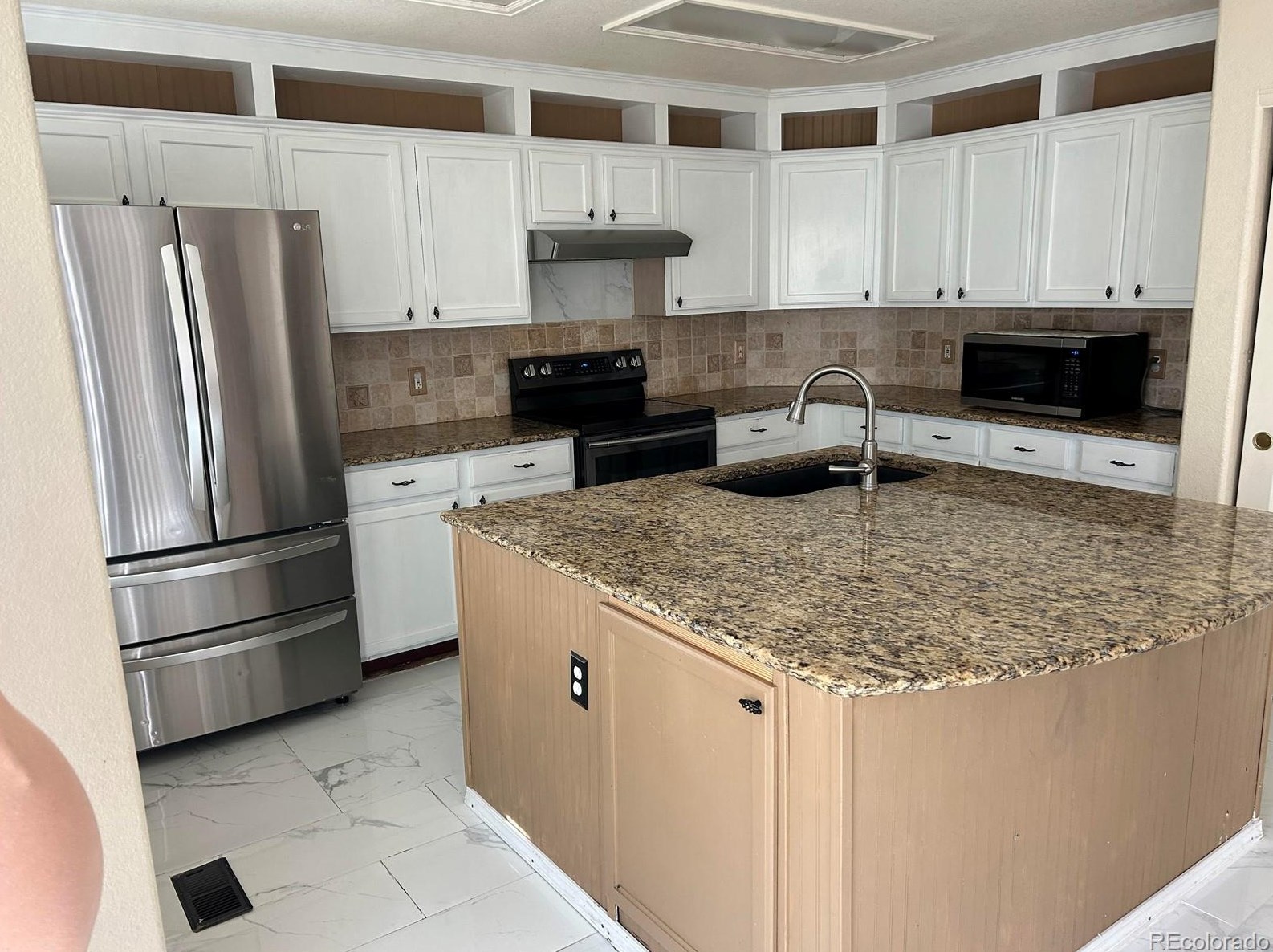 3314 White Oak St, Littleton CO 80129-6307 exterior