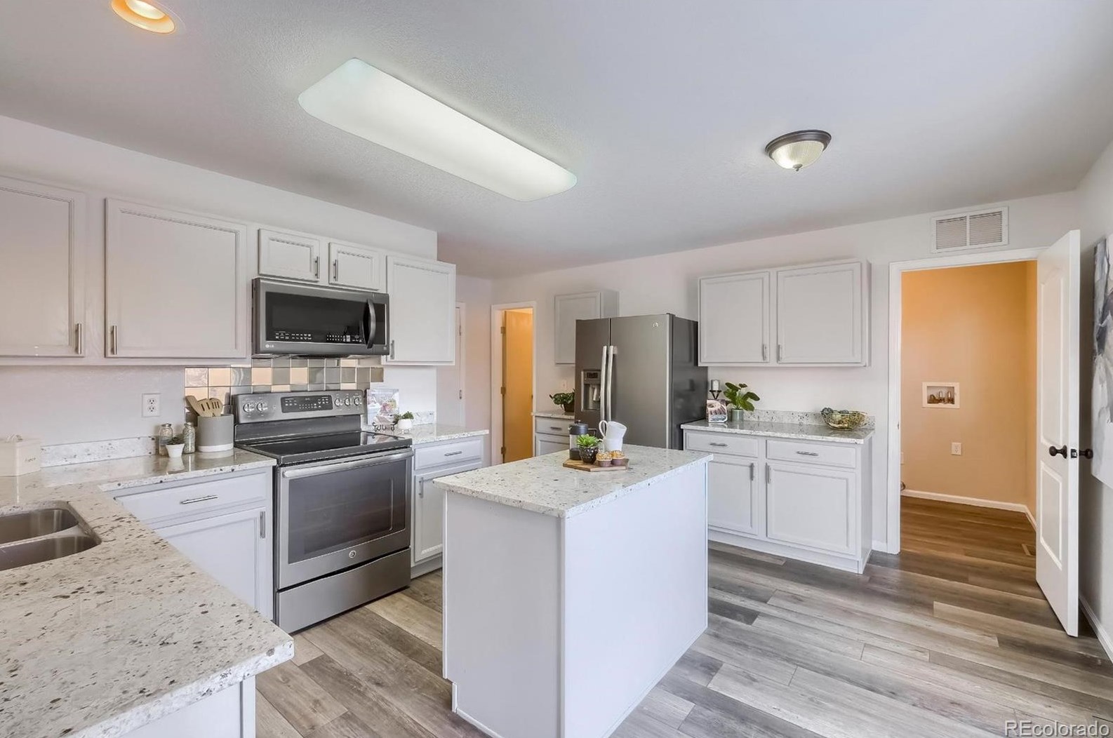 1838 Morningview Ln, Castle Rock CO 80109-3641 exterior