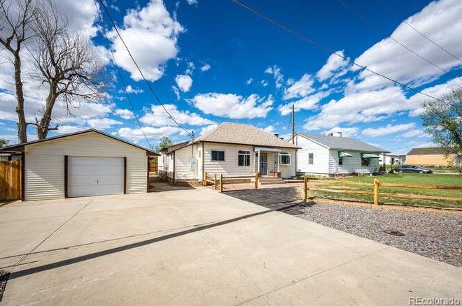 275 Washington Ave, Bennett, CO 80102-8131