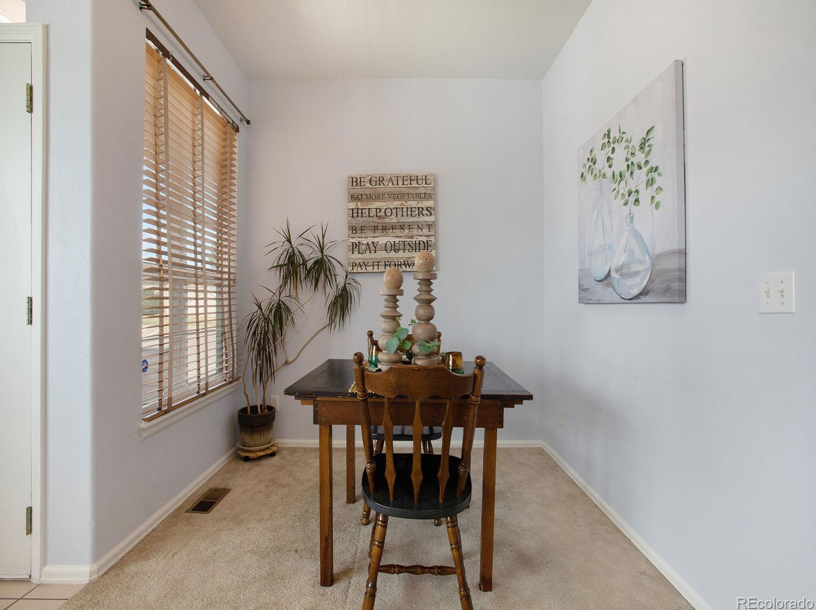 8377 Upham Way, Littleton CO 80128-6366 exterior