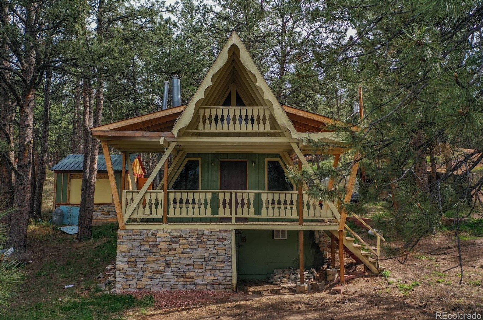 54 Kara Ln, Twin Rock, CO 80816